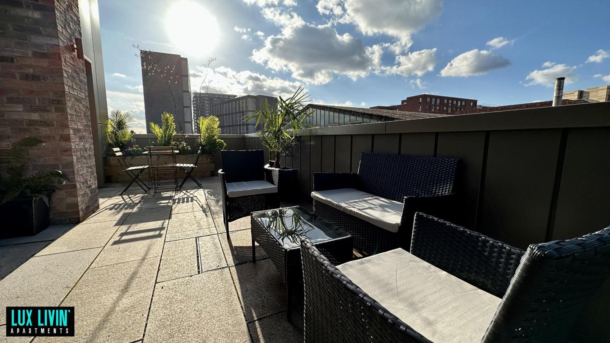 Lux Livin' Apartments - Luxury 2 Bed Apartment With Sky Garden Manchester Quarto foto